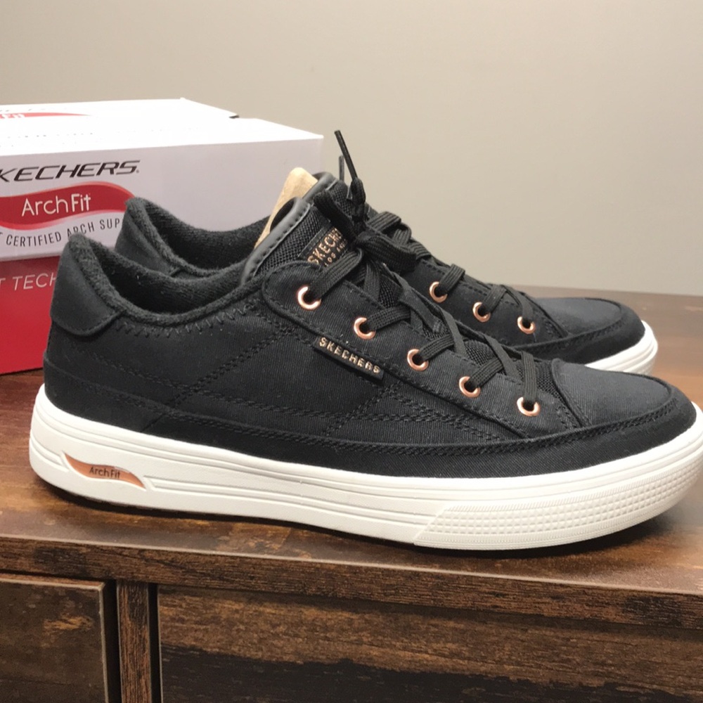 Skechers ArchFit Sneaker - Picture 2 of 7